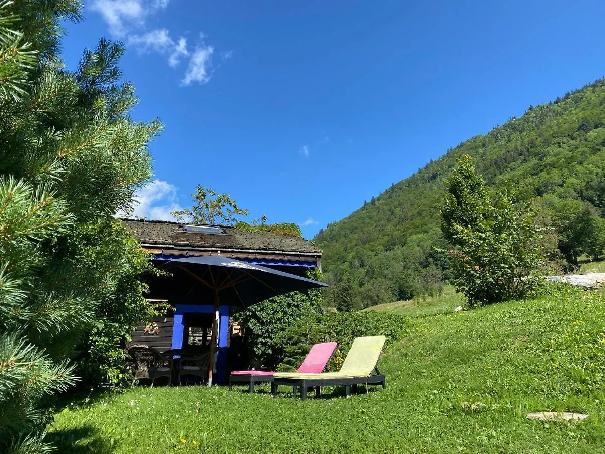 Chalet Micro-Lodge, Le Petit Nid D'Amour Montriond