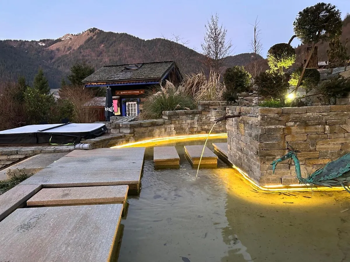 Micro-Lodge, Le Petit Nid D'Amour Montriond Chalet