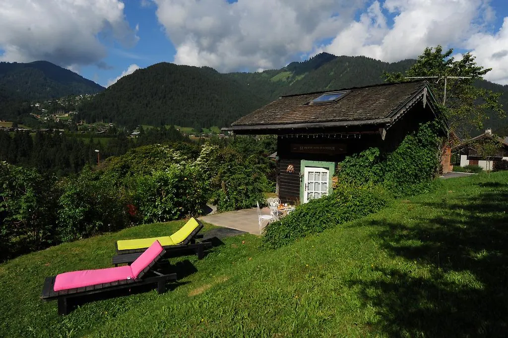 Micro-Lodge, Le Petit Nid D'Amour Montriond Chalet