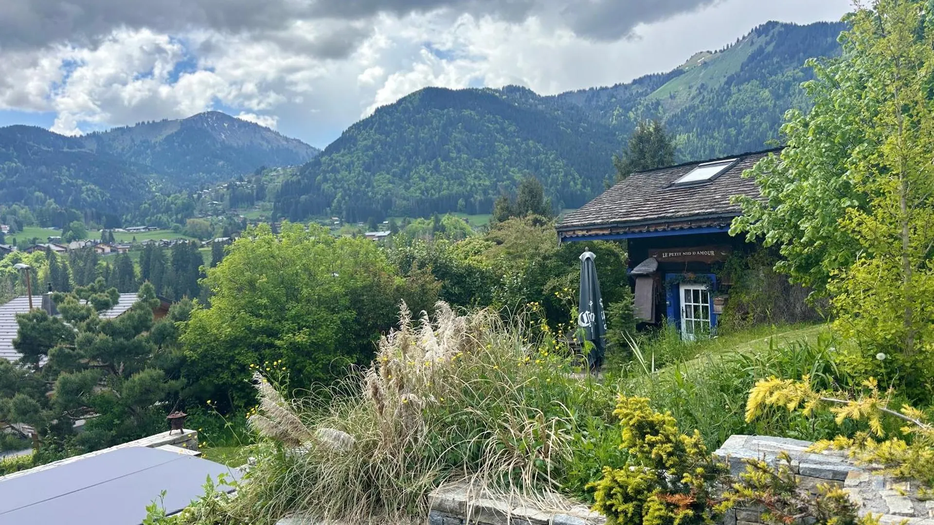 Micro-Lodge, Le Petit Nid D'Amour Montriond France