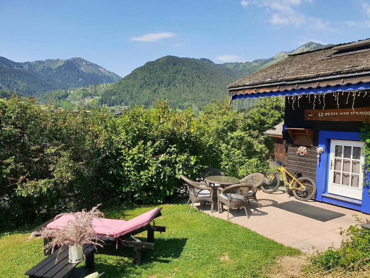Micro-Lodge, Le Petit Nid D'Amour Montriond France